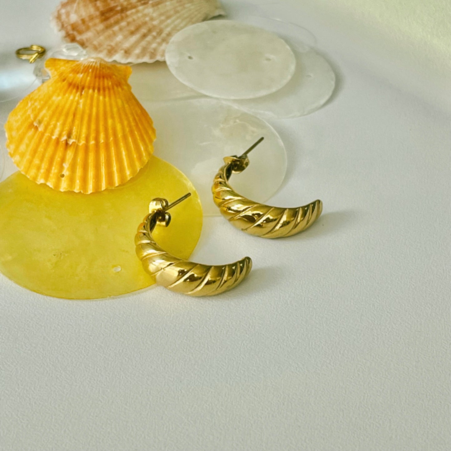 Gold Tracks Hoops