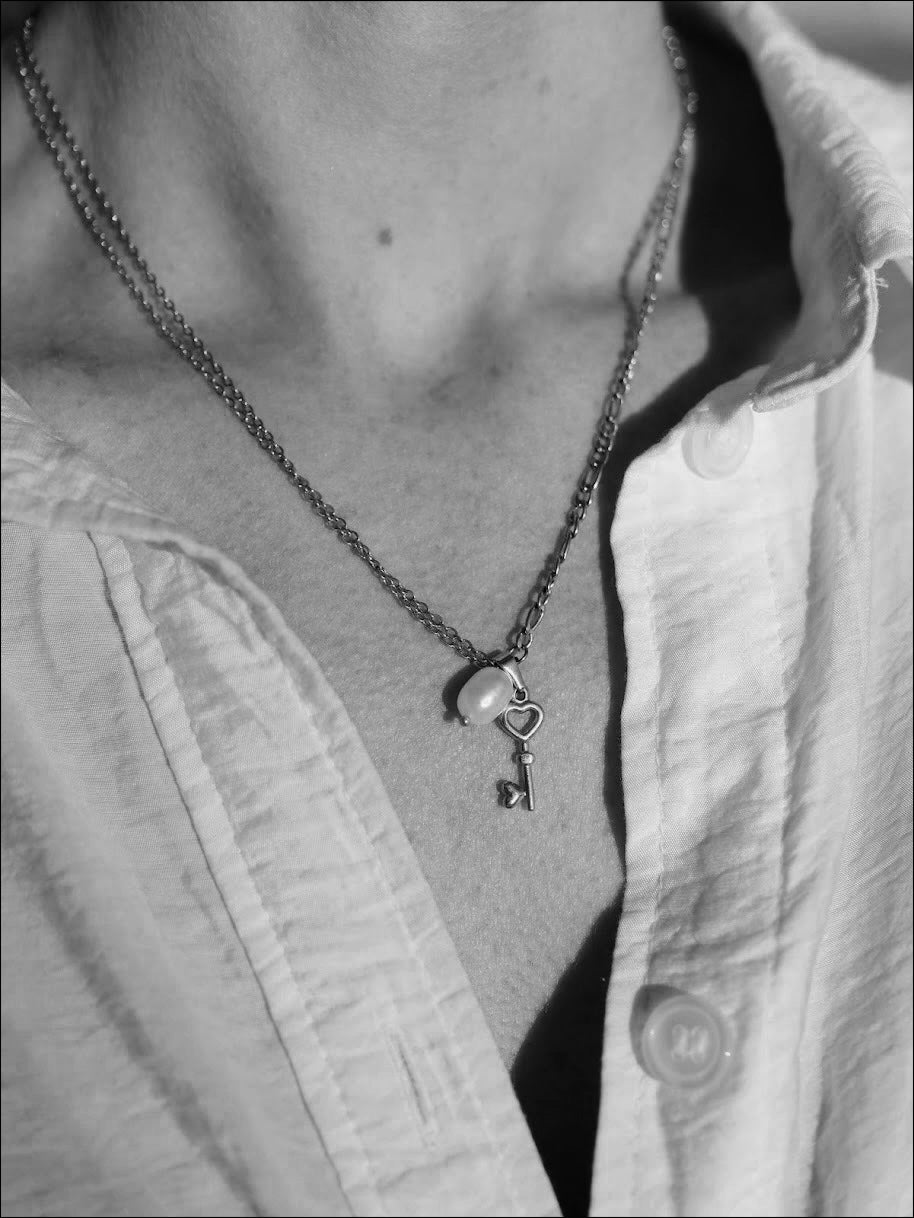 TRUE CHAIN